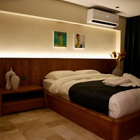 Aparthotel Khalkedon *