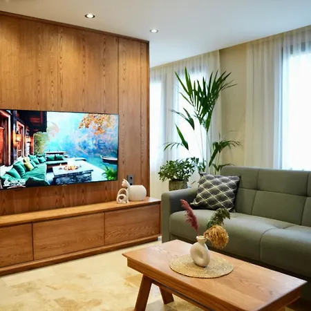Apartmanhotel Khalkedon *