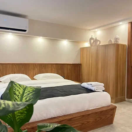 Apartahotel Khalkedon